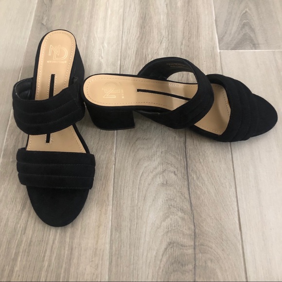 new directions Shoes - New Directions Sz 8.5 Abigail Black Slide Sandals